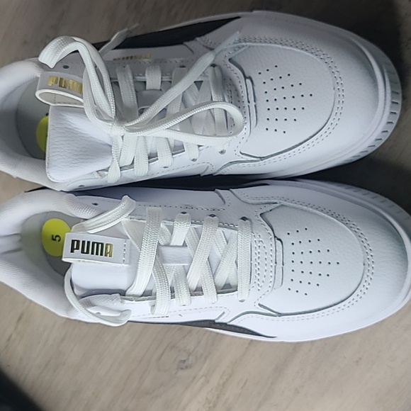 NEW Puma Platform Sneakers - Picture 7 of 8